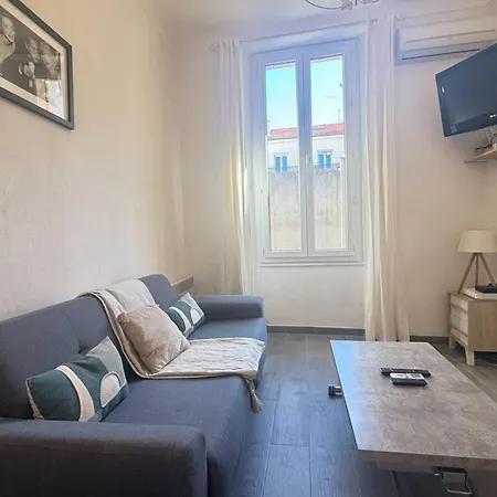 1-bedroom In The Center Of Cannes