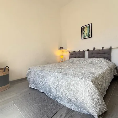 1-bedroom In The Center Of Lejlighed *